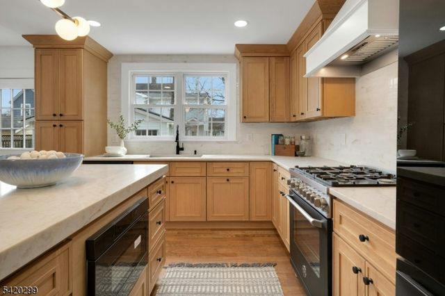 3 Laurel Pl, Glen Ridge Boro Twp., NJ 07028