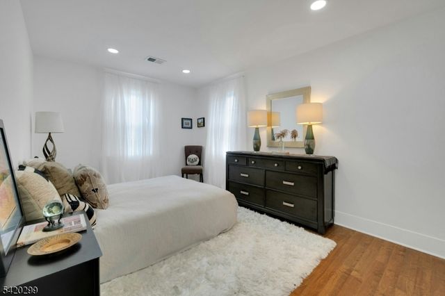 3 Laurel Pl, Glen Ridge Boro Twp., NJ 07028