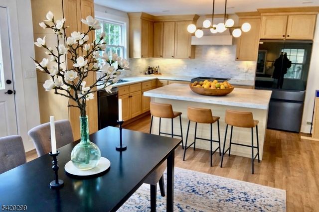 3 Laurel Pl, Glen Ridge Boro Twp., NJ 07028