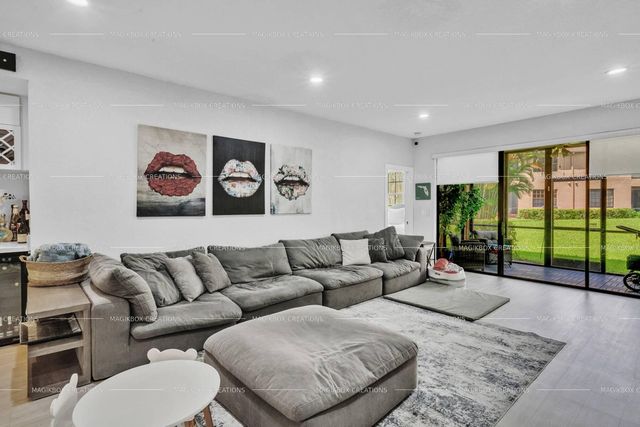 6752 Montego Bay Boulevard Unit C, Boca Raton, FL 33433