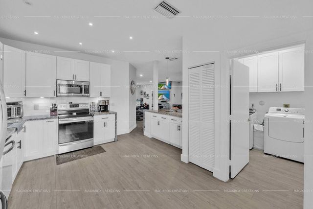 6752 Montego Bay Boulevard Unit C, Boca Raton, FL 33433