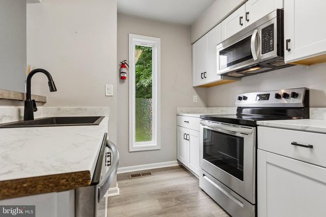 343 ALBANY ST, Fredericksburg, VA 22407