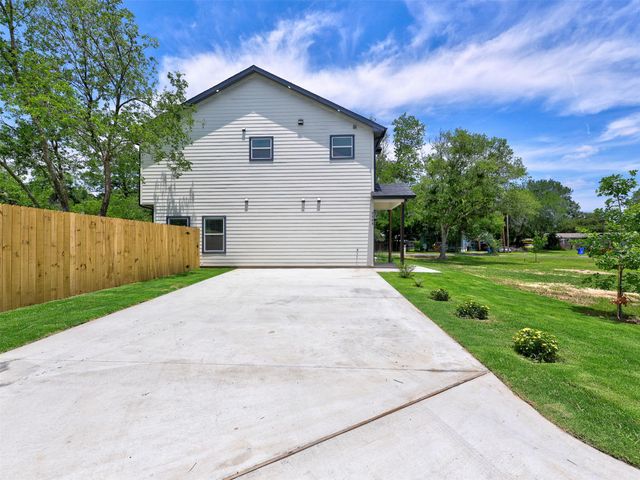 230 Brown St A, Elgin, TX 78621
