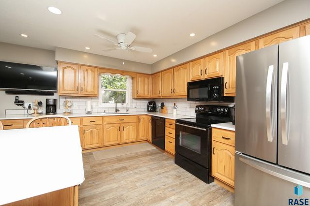 1601 E Sylvan Cir Circle, Brandon, SD 57005