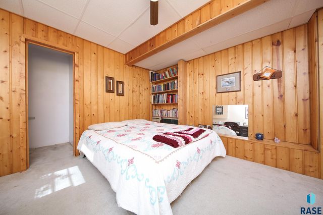 1601 E Sylvan Cir Circle, Brandon, SD 57005