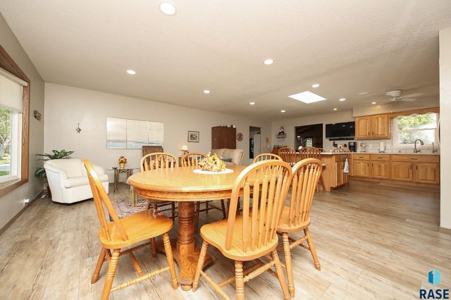 1601 E Sylvan Cir Circle, Brandon, SD 57005