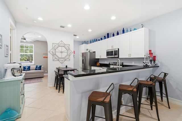 2265 NE 9th Avenue, Wilton Manors, FL 33305
