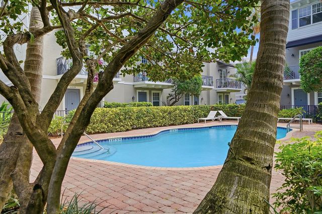 2265 NE 9th Avenue, Wilton Manors, FL 33305