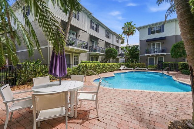 2265 NE 9th Avenue, Wilton Manors, FL 33305