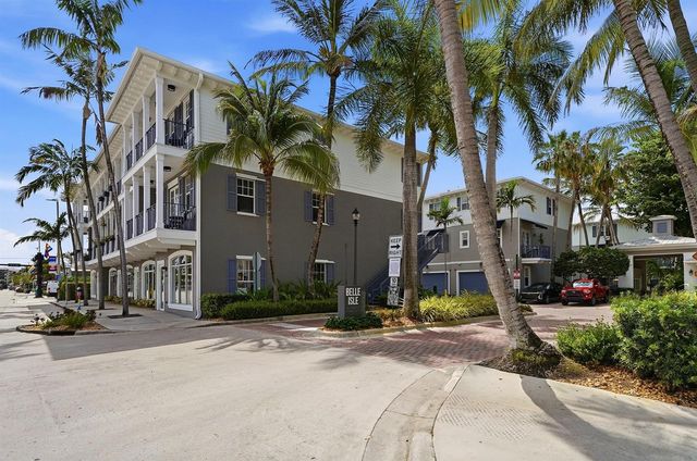 2265 NE 9th Avenue, Wilton Manors, FL 33305