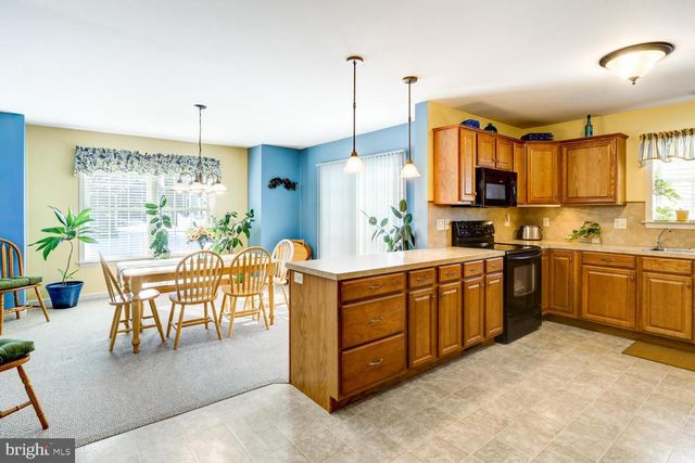 66 AGAPE DR, Ephrata, PA 17522