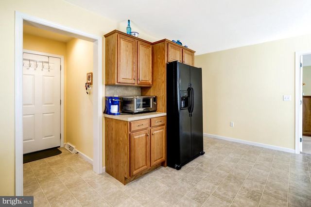 66 AGAPE DR, Ephrata, PA 17522