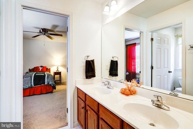 66 AGAPE DR, Ephrata, PA 17522