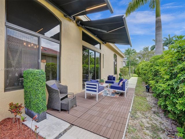 303 NW 119th Dr, Coral Springs, FL 33071