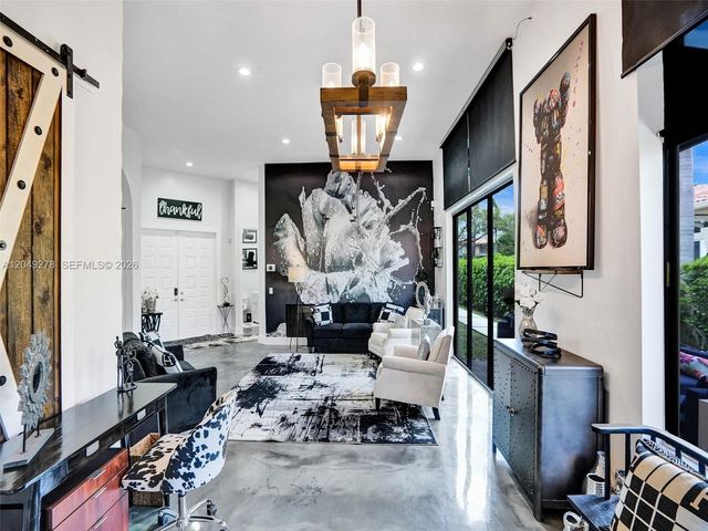 303 NW 119th Dr, Coral Springs, FL 33071