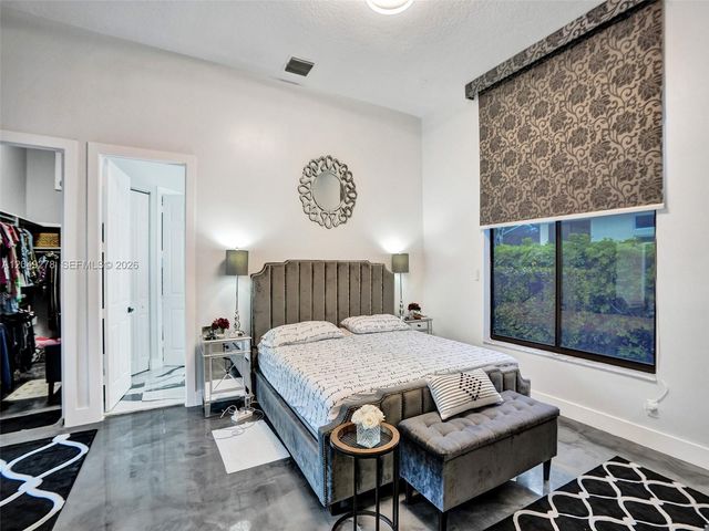 303 NW 119th Dr, Coral Springs, FL 33071