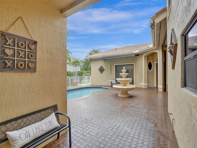 303 NW 119th Dr, Coral Springs, FL 33071
