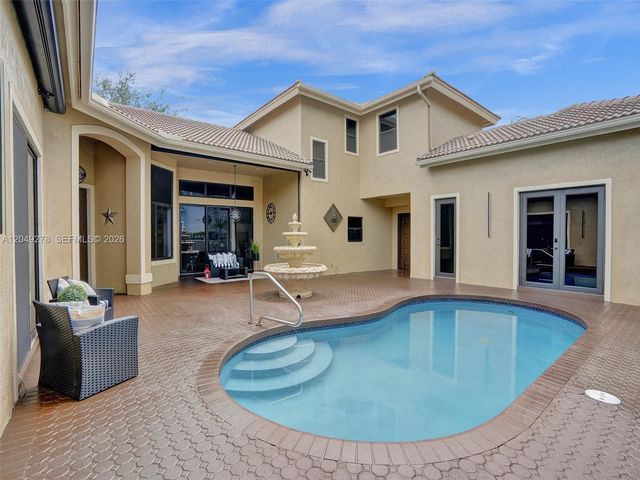 303 NW 119th Dr, Coral Springs, FL 33071