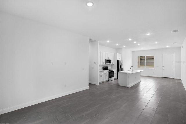 21723 SW BEACH BOULEVARD 1, Dunnellon, FL 34431