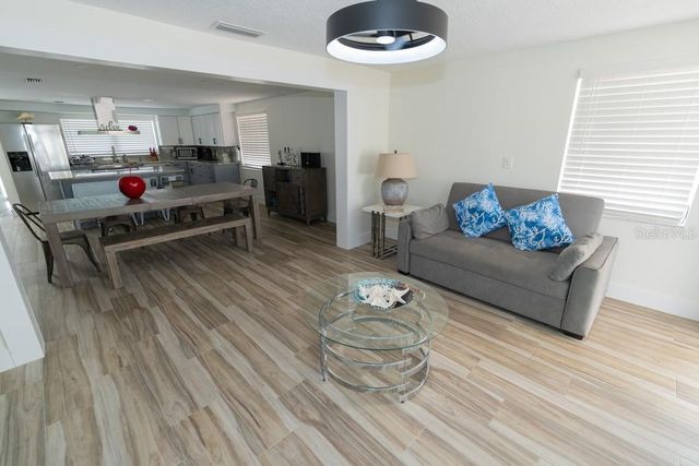 4927 BLUE HERON DRIVE, New Port Richey, FL 34652