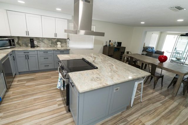 4927 BLUE HERON DRIVE, New Port Richey, FL 34652