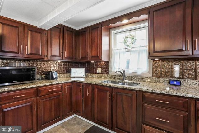 5529 GREENVILLAGE ROAD, Chambersburg, PA 17202