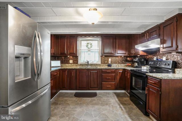 5529 GREENVILLAGE ROAD, Chambersburg, PA 17202