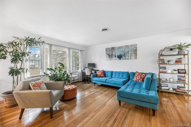 72 S Mary Francis Street, Tappan, NY 10983