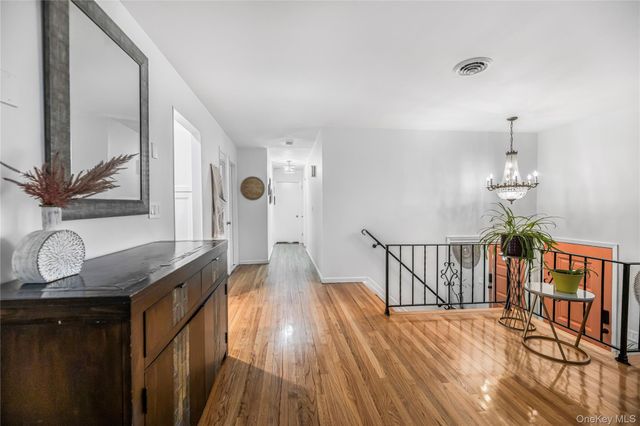 72 S Mary Francis Street, Tappan, NY 10983