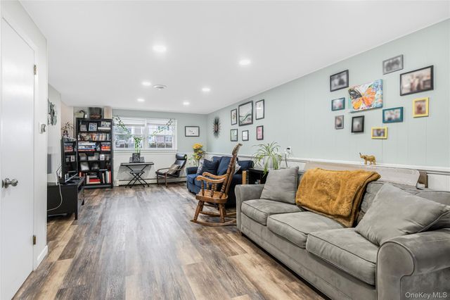 72 S Mary Francis Street, Tappan, NY 10983