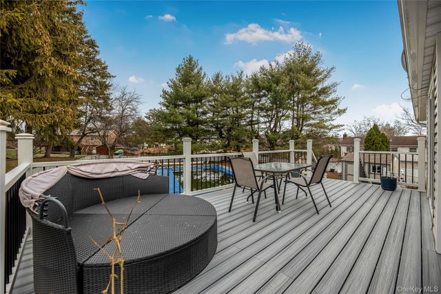 72 S Mary Francis Street, Tappan, NY 10983