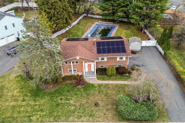 72 S Mary Francis Street, Tappan, NY 10983