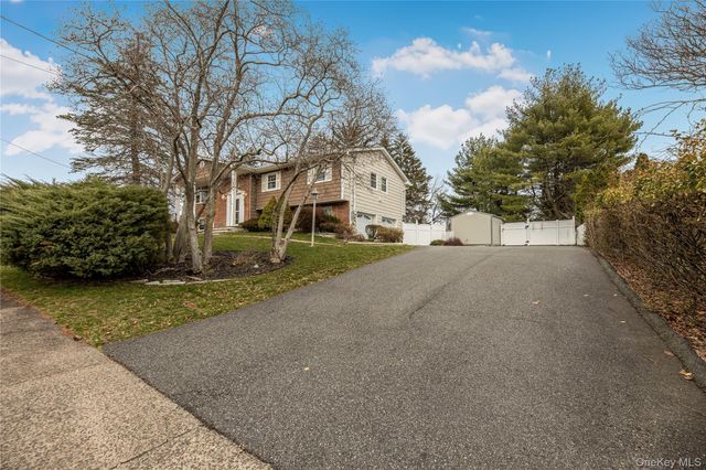 72 S Mary Francis Street, Tappan, NY 10983