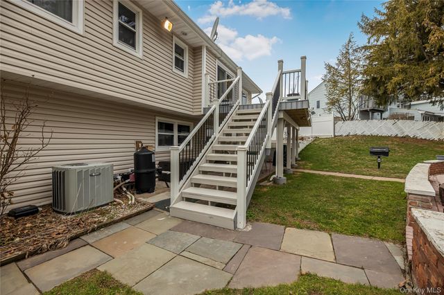 72 S Mary Francis Street, Tappan, NY 10983