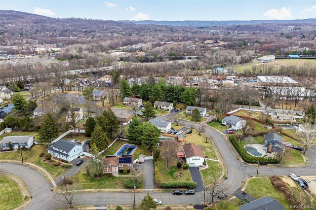72 S Mary Francis Street, Tappan, NY 10983