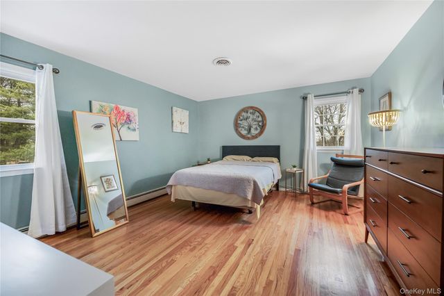 72 S Mary Francis Street, Tappan, NY 10983