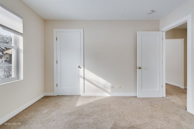 226 Charlotte Place, Mundelein, IL 60060