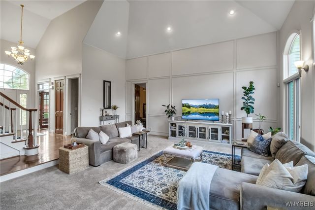 12 Woodthrush Trail, Orchard Park, NY 14127