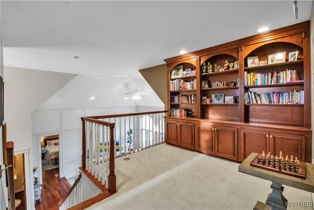 12 Woodthrush Trail, Orchard Park, NY 14127