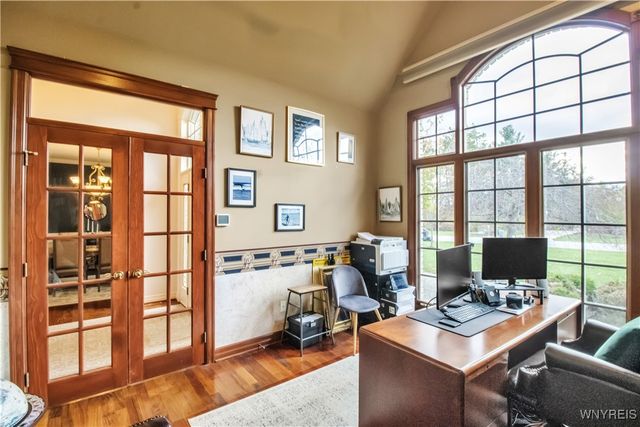 12 Woodthrush Trail, Orchard Park, NY 14127