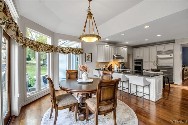 12 Woodthrush Trail, Orchard Park, NY 14127