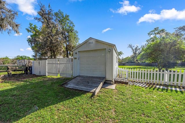 895 SW 80TH AVENUE, Ocala, FL 34481