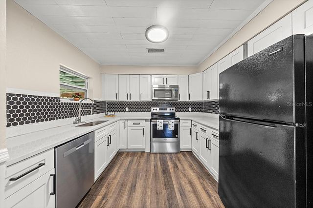 895 SW 80TH AVENUE, Ocala, FL 34481