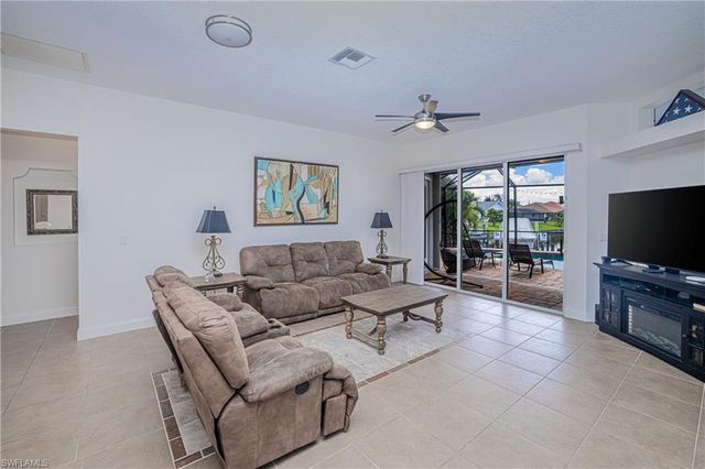 3815 Surfside BLVD, Cape Coral, FL 33914