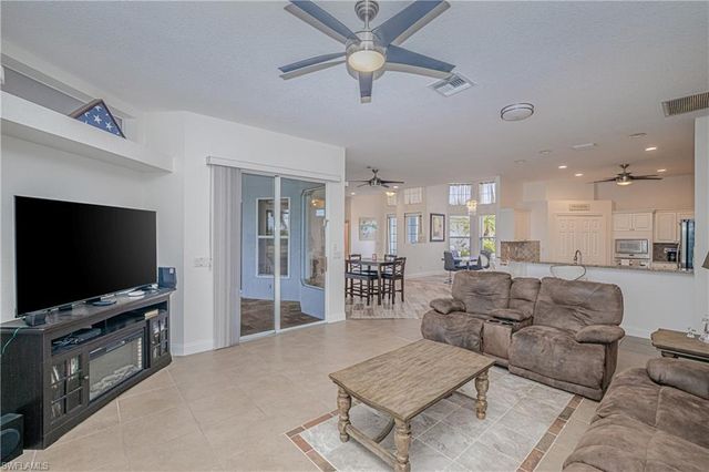 3815 Surfside BLVD, Cape Coral, FL 33914