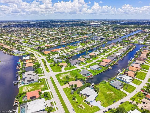 3815 Surfside BLVD, Cape Coral, FL 33914