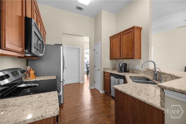 122 Willow Point Circle, Savannah, GA 31407