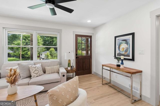 2720 Sherwood Road SE, Smyrna, GA 30082