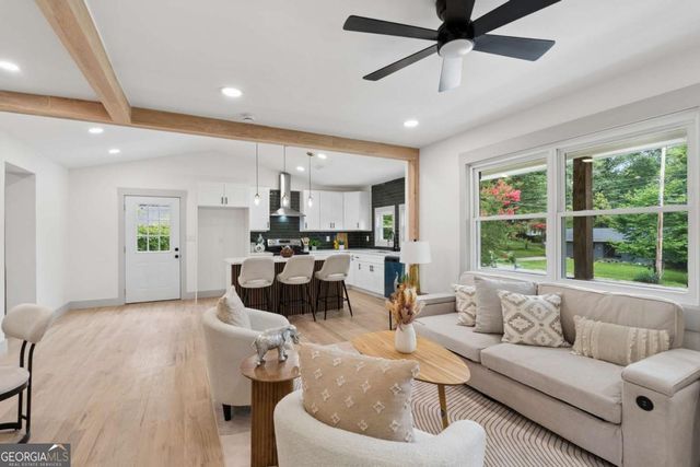 2720 Sherwood Road SE, Smyrna, GA 30082