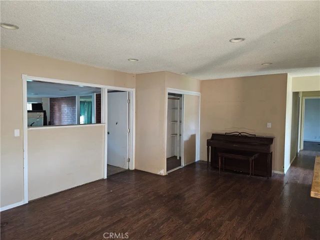 1203 Bauer, Santa Maria, CA 93455
